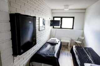 Хостелы Outdoor Hostel Laajis Йювяскюля Двухместный номер с 2 отдельными кроватями и общей ванной комнатой-2